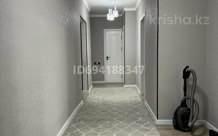 4-комнатная квартира · 88.6 м² · 3/3 этаж, Тусипбекова 17 за 29 млн 〒 в Жезказгане — фото 5