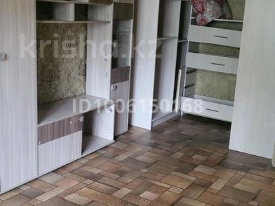 2-бөлмелі пәтер · 40 м² · 2/5 қабат, мкр Строитель 36, бағасы: 120 000 〒 в Уральске