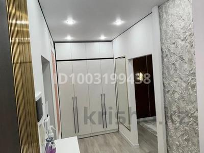 2-бөлмелі пәтер · 55 м², мкр Центральный, Абая 26/2, бағасы: 20 000 〒 в Атырау
