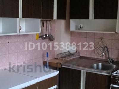 3-бөлмелі пәтер · 72 м² · 4/8 қабат, Көктем-1 ш/а., Мкр Коктем 1 8 — КазГУ, бағасы: 400 000 ₸ в Алматы, Бостандыкский р-н
