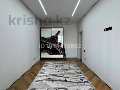 2-комнатная квартира · 66 м² · 5/9 этаж, мкр. Алтын орда, Ул.Мустафа Шокай 2 за 28.5 млн ₸ в Актобе