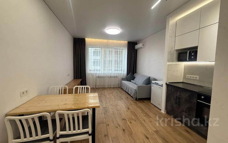 3-комнатная квартира · 70 м² · 4/13 этаж, Кабанбай батыра за 72.5 млн ₸ в Алматы, Алмалинский р-н — фото 2