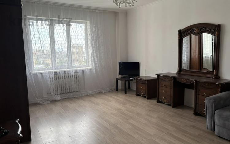 1-комнатная квартира · 50 м² · 11/17 этаж, Богенбай батыра 56 за 250 000 ₸ в Астане, р-н Байконур — фото 8