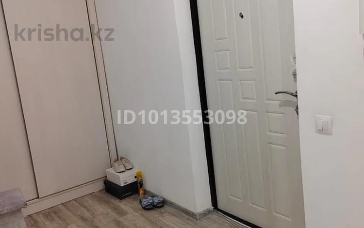 1-комнатная квартира · 43 м² · 4/5 этаж, мкр Улы Дала 1032 за 100 000 ₸ в Таразе — фото 2