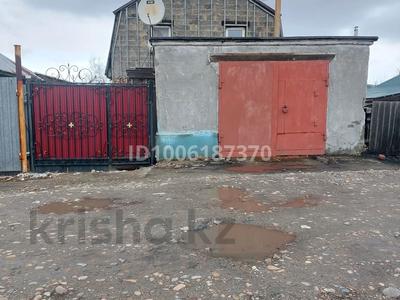 Отдельный дом · 4 комнаты · 140 м² · 6 сот., Дальневосточная 56 а — Дальневосточная семипалатинская за 33 млн 〒 в Усть-Каменогорске, Ульбинский