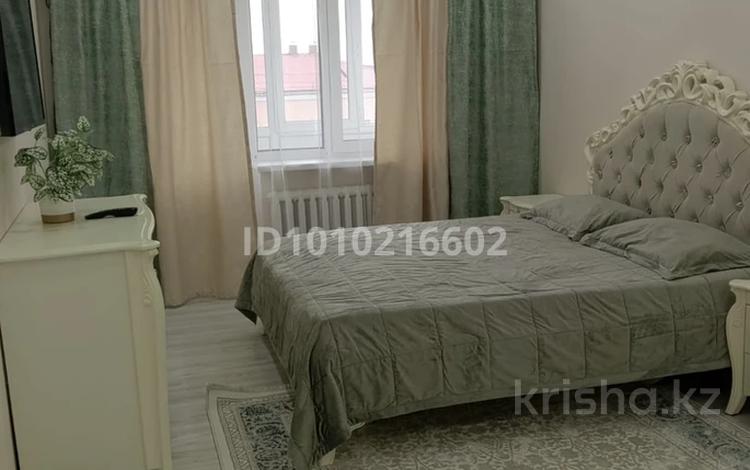 1-бөлмелі пәтер · 33 м² · 5/5 қабат, МАХАМБЕТА 107, бағасы: 10 000 ₸ в Атырау — фото 2