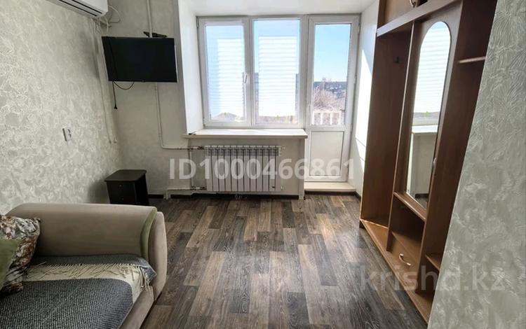 1-бөлмелі пәтер · 21 м² · 5/9 қабат, Виноградова 6 — Карбышева Виноградова, бағасы: 12 млн ₸ в Усть-Каменогорске, Ульбинский — фото 2