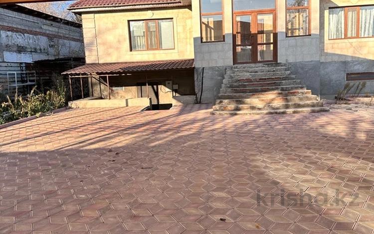 Отдельный дом · 4 комнаты · 390 м² · 13 сот., Меньщикова 17 за 95 млн ₸ в Щучинске — фото 2