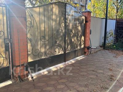Жеке үй · 4 бөлме · 390 м² · 13 жүзд., Меньщикова 17, бағасы: 95 млн ₸ в Щучинске