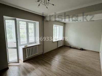 1-комнатная квартира, 40 м², 2/5 этаж помесячно, Байзакова 223 за 300 000 〒 в Алматы, Алмалинский р-н