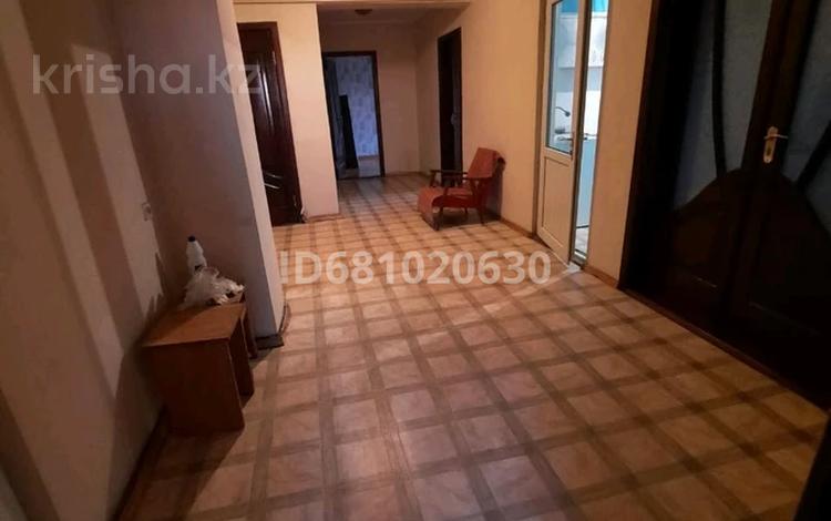 4-бөлмелі пәтер · 100 м² · 4/5 қабат, Молдагулова 6 — Дангельдина-Молдагулова, бағасы: 29 млн ₸ в Шымкенте, Абайский р-н — фото 2