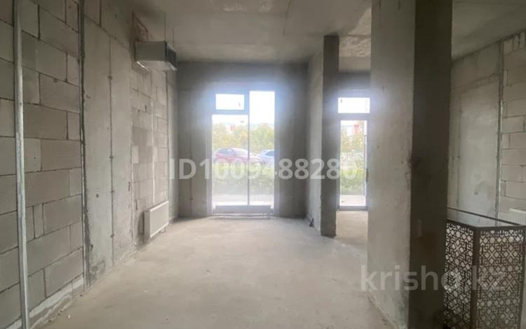 Свободное назначение, офисы, магазины и бутики, общепит, салоны красоты, медцентры и аптеки, образование, кабинеты и рабочие места · 149 м² за 1 млн 〒 в Шымкенте, Абайский р-н — фото 2