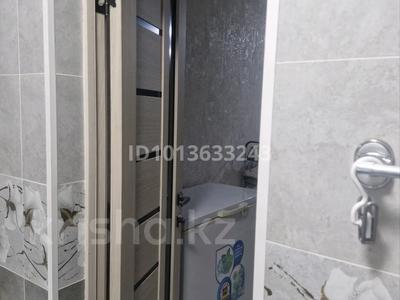 3-комнатная квартира · 81 м² · 1/5 этаж, Майкудук, Бирюзова 23Б за 24.5 млн ₸ в Караганде, Алихана Бокейханова р-н