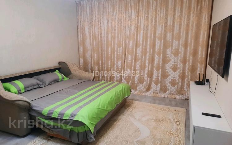 1-бөлмелі пәтер · 42 м² · 3/9 қабат, Карагайлы 42 Г — Жилой комплекс Аққу, бағасы: 13 000 ₸ в Семее — фото 2