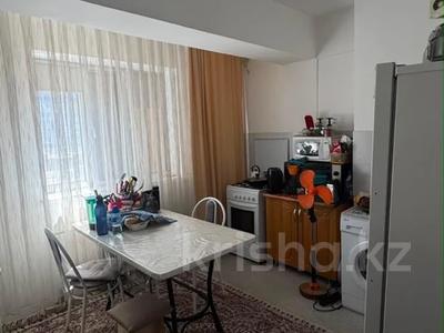 1-бөлмелі пәтер · 42 м² · 2/9 қабат, бирлик 11, бағасы: 18 млн ₸ в Талдыкоргане, мкр Бирлик