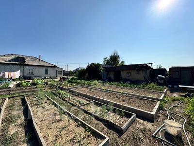 Отдельный дом · 4 комнаты · 85.1 м² · 10 сот., Республиканская 35 за 8 млн 〒 в Семее