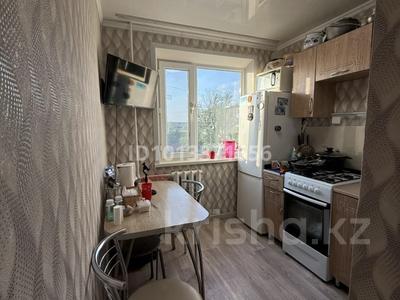 2-комнатная квартира · 45 м² · 4/5 этаж, 2 микрорайон 28 — 10 школа за 9 млн ₸ в Абай