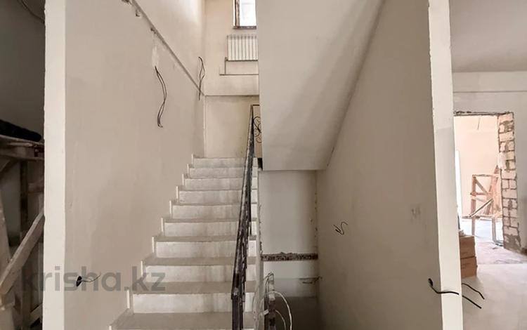 Еркін · 696.2 м², бағасы: 220 млн ₸ в Актау, 18А мкр — фото 2