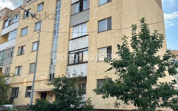 2-комнатная квартира · 64 м² · 4/5 этаж, мкр Саялы 64 — Район Авто-цона за 33 млн ₸ в Алматы, Алатауский р-н — фото 2