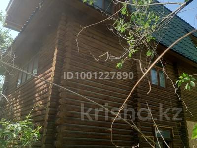 Продажа домов и дачи в Алматинской обл.: Дача · 5 комнат · 165 м² · 10 сот., Клубничная за 40 млн 〒 Дача · 5 комнат · 165 м² · 10 сот., Клубничная за 40 млн 〒 в