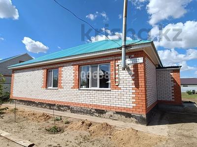 Отдельный дом · 5 комнат · 100 м² · 10 сот., Жайдарман 9 — Ресторана Ақ Босаға за 25 млн 〒 в Актобе, жилой массив Заречный-3