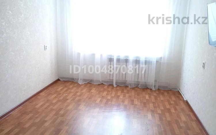 2-бөлмелі пәтер · 56 м² · 5/5 қабат, Пр. Санкибай батыра 169 — 23- школа, бағасы: 13 млн ₸ в Актобе — фото 2
