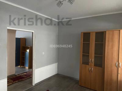 Жеке үй • 5 бөлмелер • 170 м² • ай сайын, Абая 10, бағасы: 250 000 〒 в 