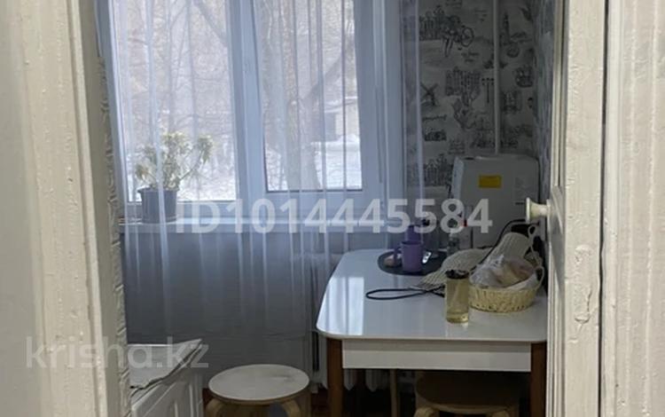 1-комнатная квартира · 30 м² · 2/5 этаж, Маметова 52 — назарбаева за 10.5 млн ₸ в Уральске, мкр Школьник — фото 2