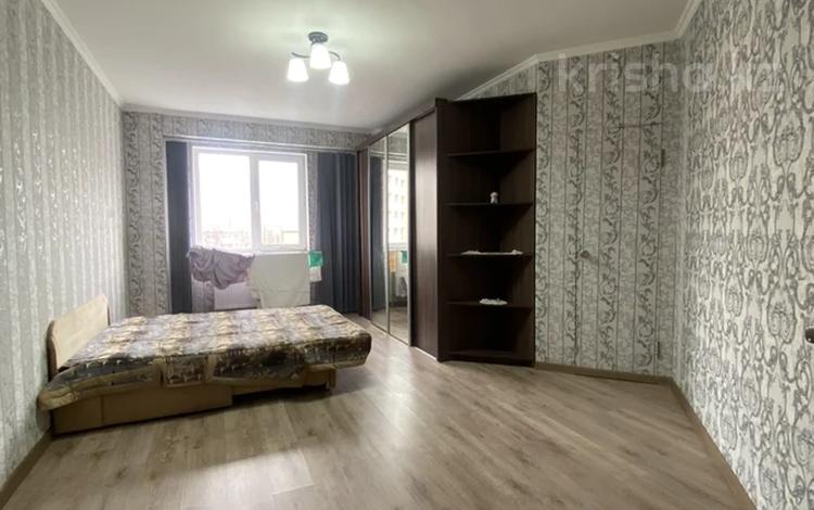 4-комнатная квартира, 110 м², 8/12 этаж помесячно, Рыскулбекова — Саина за 380 000 〒 в Алматы, Бостандыкский р-н — фото 16