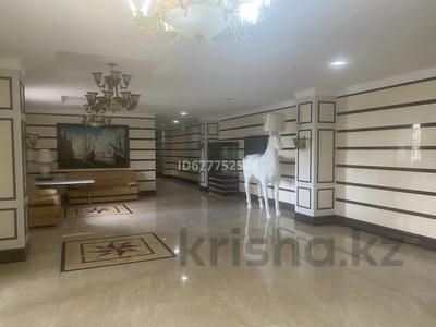 4-комнатная квартира · 150 м² · 6/10 этаж, Алии Молдагуловой 44 — Санкибай батыра за 80 млн 〒 в Актобе