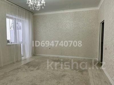 Продажа квартир в Актюбинской обл.: 3-комнатная квартира · 108.8 м² · 1/5 этаж, Айтеке би — Асау Барака за 32 млн 〒 3-комнатная квартира · 108.8 м² · 1/5 этаж, Айтеке би — Асау Барака за 32 млн 〒 в Актобе, мкр. Курмыш