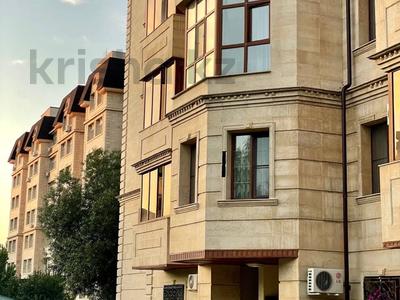 4-комнатная квартира · 214 м² · 3/7 этаж, Жусан 9 за 159 млн ₸ в Астане, Есильский р-н