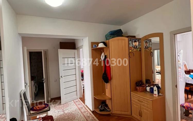 2-бөлмелі пәтер · 78.9 м² · 3/5 қабат, Сейфулина 2Д — 3 поросенка, бағасы: 35 млн ₸ в Конаеве — фото 2