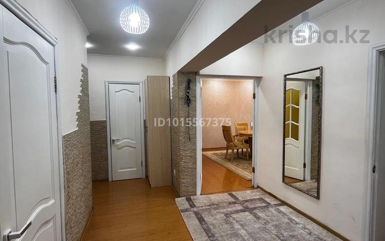 3-комнатная квартира · 86 м² · 3/5 этаж, Алашахана 24Б — Магазин PLAZA за 300 000 ₸ в Жезказгане — фото 2