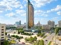 3-комнатная квартира · 135 м² · 8/9 этаж, Достык 1 за 54.9 млн ₸ в Астане, Есильский р-н — фото 2