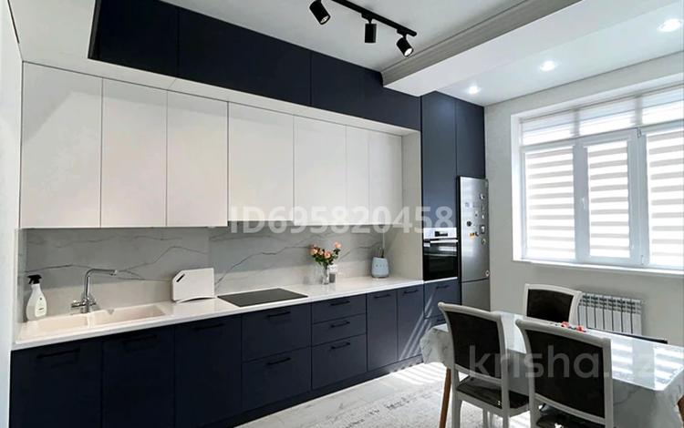 4-комнатная квартира · 130 м² · 4/12 этаж, 19-й мкр 28 — КТЛ, Супермаркет Дина, Музей, Олжа за 75 млн ₸ в Актау — фото 2