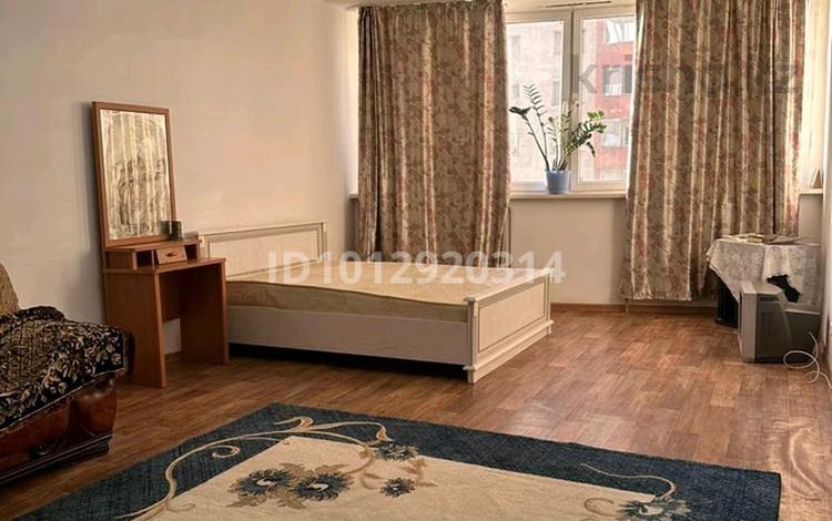 1-комнатная квартира · 67 м² · 9/16 этаж, мкр Шугыла, Премьера 19 — Жуалы 19 за 200 000 ₸ в Алматы, Наурызбайский р-н — фото 3
