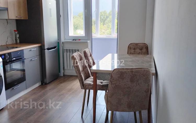 1-комнатная квартира · 40 м² · 4/13 этаж, Есенова 160/3 — Баянаульская за 270 000 ₸ в Алматы, Жетысуский р-н — фото 5
