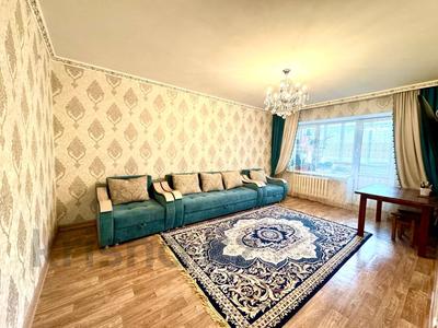 2-комнатная квартира, 63 м², 3/9 этаж, Сабира Рахимова 22 за 26 млн 〒 в Астане, Алматы р-н