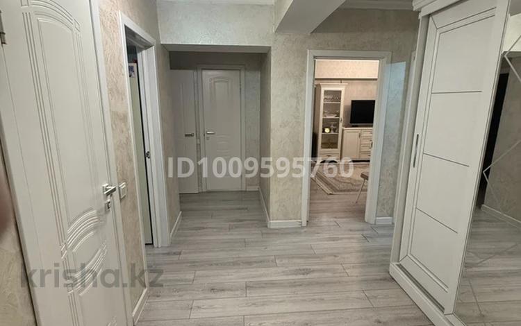 3-бөлмелі пәтер · 81 м² · 7/9 қабат, мкр Аксай-3Б 38, бағасы: 51 млн ₸ в Алматы, Ауэзовский р-н — фото 2