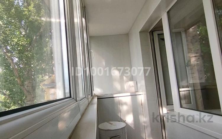 3-комнатная квартира · 67.2 м² · 4/5 этаж, мкр 4 улица Ивана Ларина 2/1 рядом Банк ЦентрКредит Променад ЦОН за ~ 18 млн ₸ в Уральске — фото 30