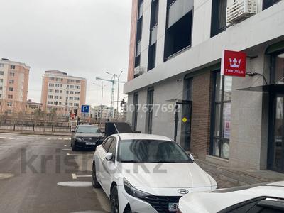 Магазины и бутики · 92 м² за 125 млн 〒 в Астане, Есильский р-н
