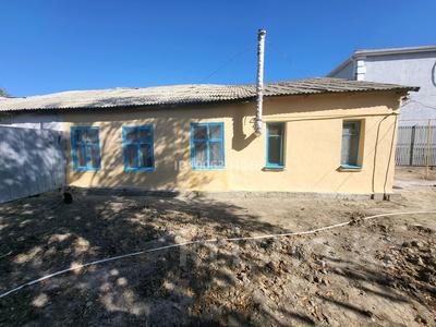Отдельный дом · 2 комнаты · 50 м² · 3 сот., мкр Мунайшы, ул. Н. Қобданова 3а/3 — Первый участок за 12 млн 〒 в Атырау