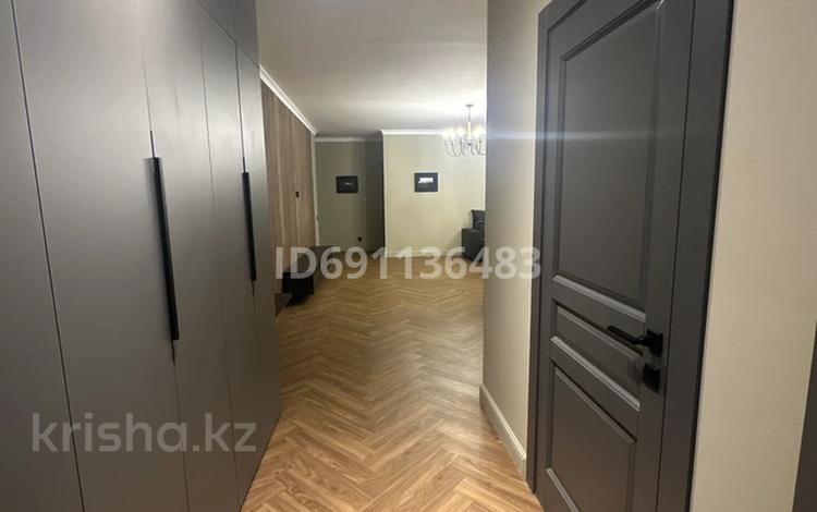 4-комнатная квартира, 150 м² помесячно, Кабанбай батыра 87