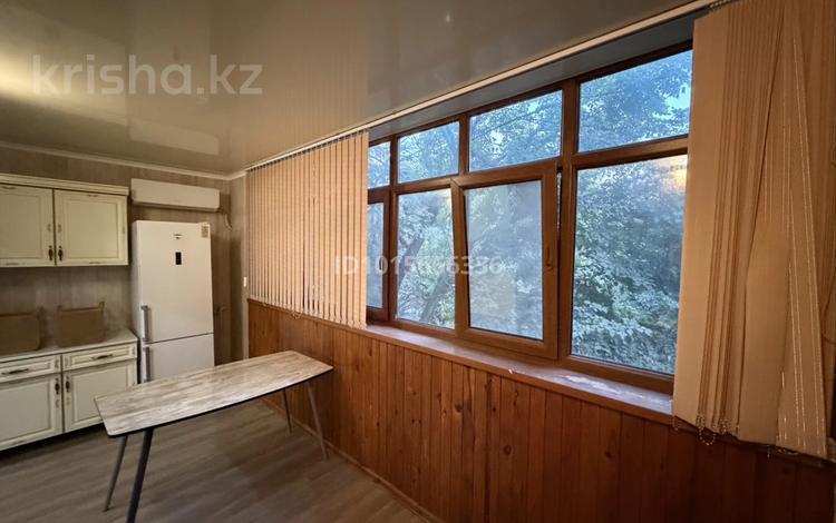 3-бөлмелі пәтер · 60 м² · 3/4 қабат, Желтоқсан 80а, бағасы: 150 000 ₸ в Таразе — фото 2