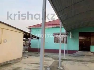 Жеке үй · 6 бөлме · 200 м² · 12 сот., Момышулы 75 — Базар Нур тау питак, бағасы: 55 млн 〒 в Кентау