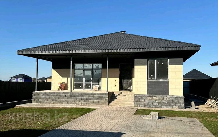 Отдельный дом · 4 комнаты · 180 м² · 6 сот., Бөкеева 1 за 87 млн ₸ в Туздыбастау (Калинино) — фото 2