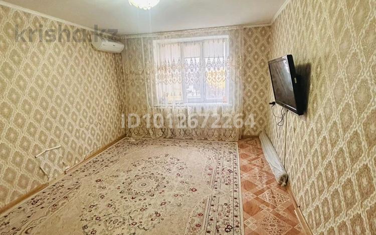 2-бөлмелі пәтер · 63 м² · 3/9 қабат, Абая 121 — 8 школа, бағасы: 11 млн ₸ в Уральске — фото 2