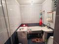 2-бөлмелі пәтер · 63 м² · 3/9 қабат, Абая 121 — 8 школа, бағасы: 11 млн ₸ в Уральске — фото 3