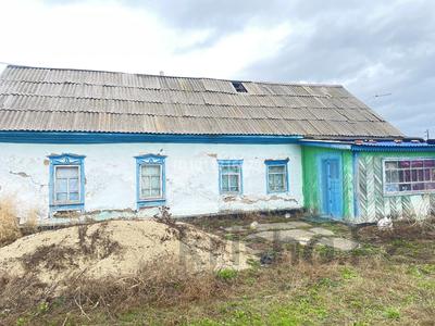 Отдельный дом · 3 комнаты · 43 м² · 20 сот., Центральная 83 за 600 000 ₸ в Саратовка